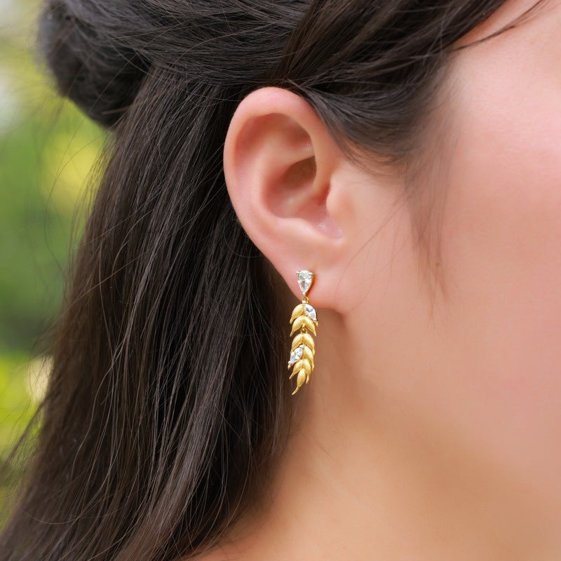 Gold-Plated Zircon Inlaid Wheat Tassel Earrings – detail view 3