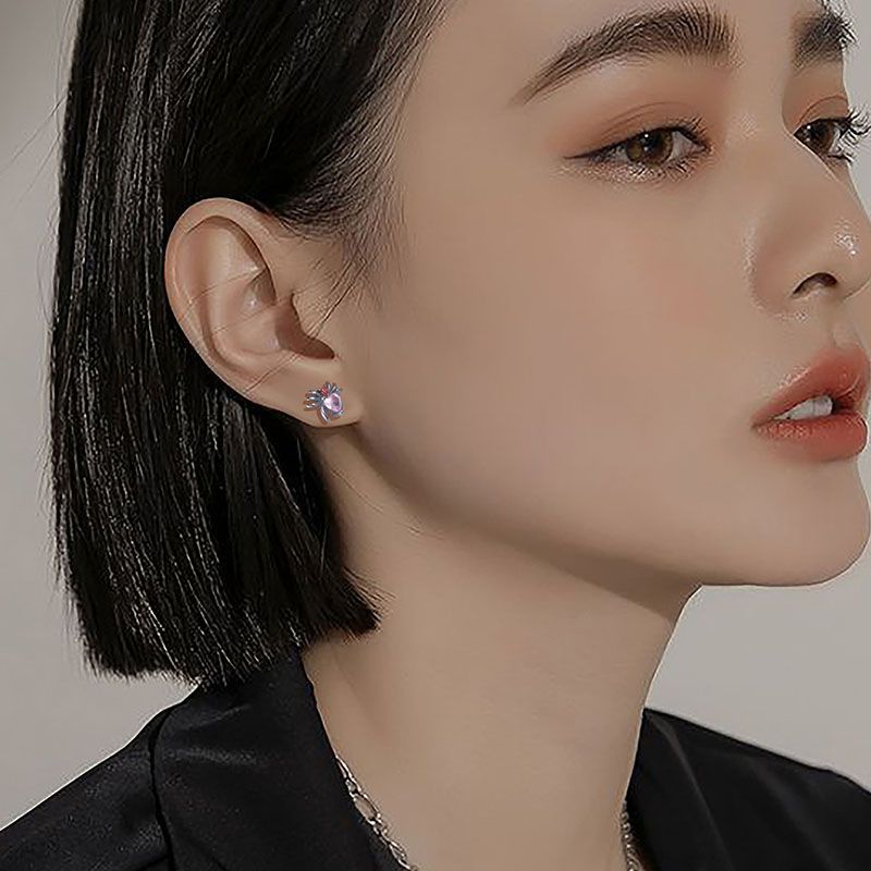 Gothic Spider CZ Stud Earrings – detail view 3