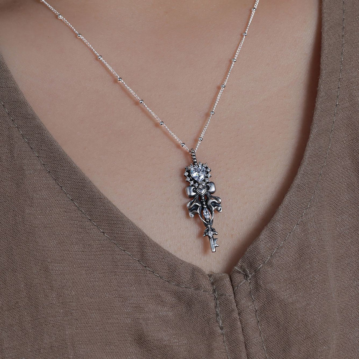 Halloween Heart-Shaped Bow Key Necklace – wholesale silver necklaces