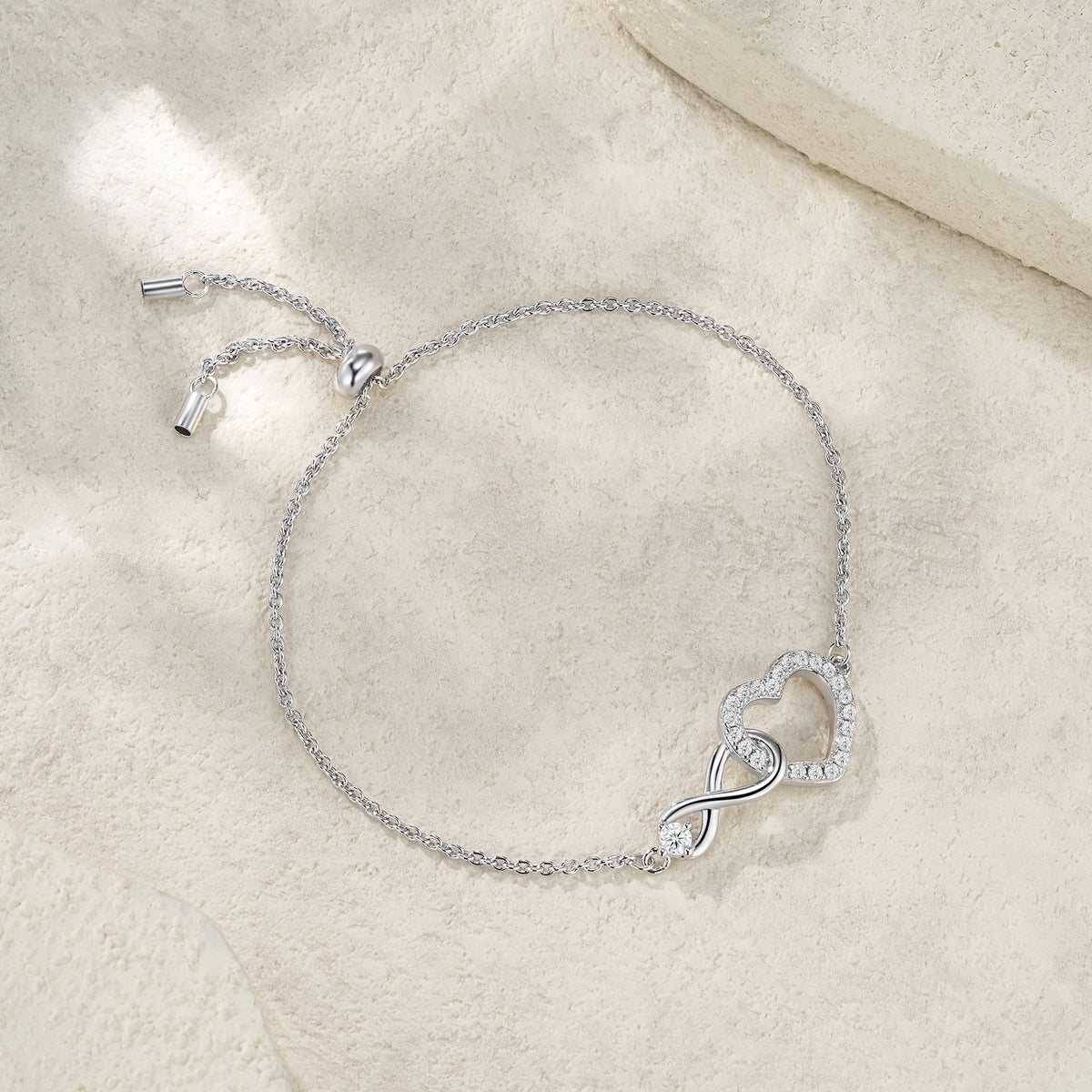 Heart-Shaped Moissanite Bracelet