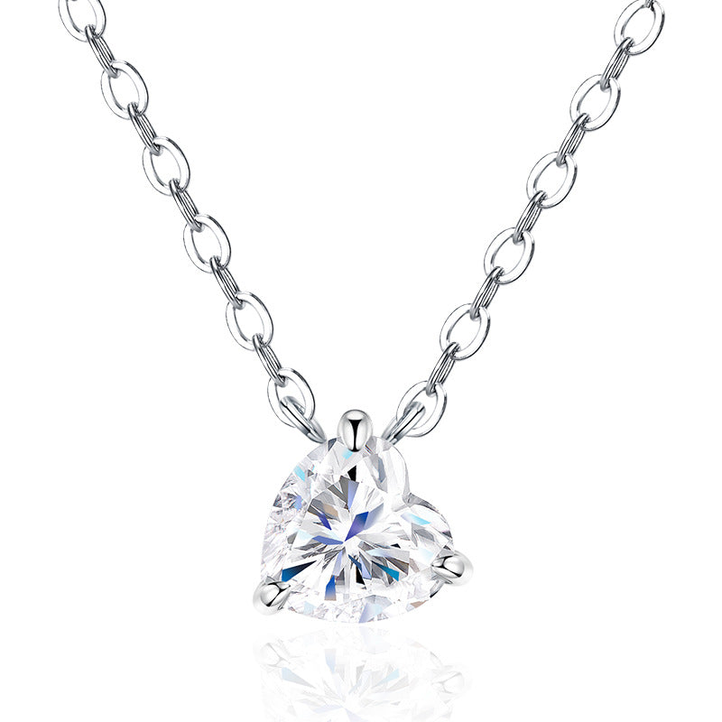 Heart-Shaped Moissanite Pendant Necklace – detail view 3