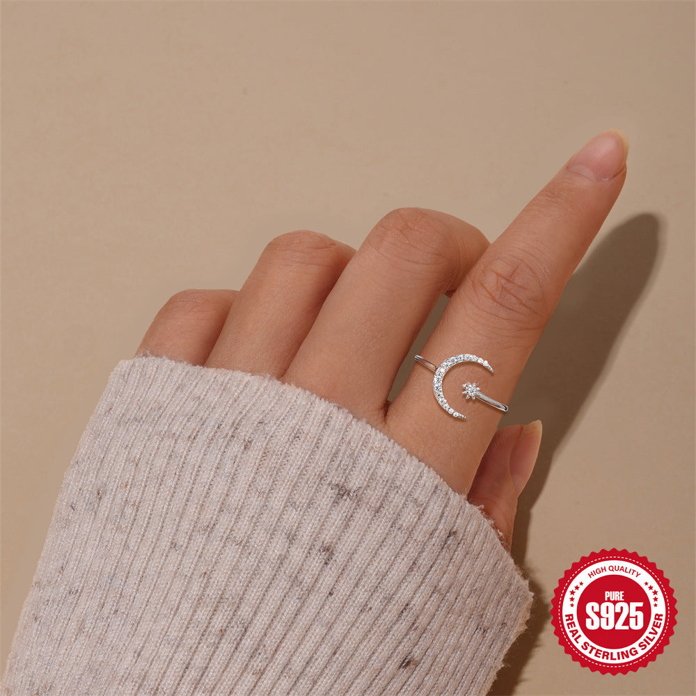 Heart Star Moon Moissanite Ring – detail view 3