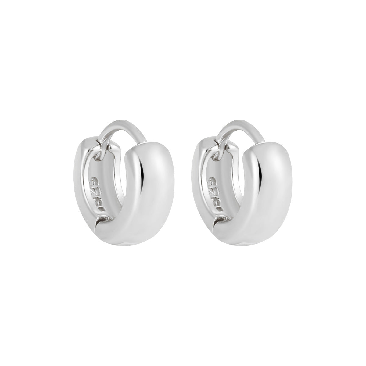 Chunky Sculptural Huggie Hoop Earrings – image 11