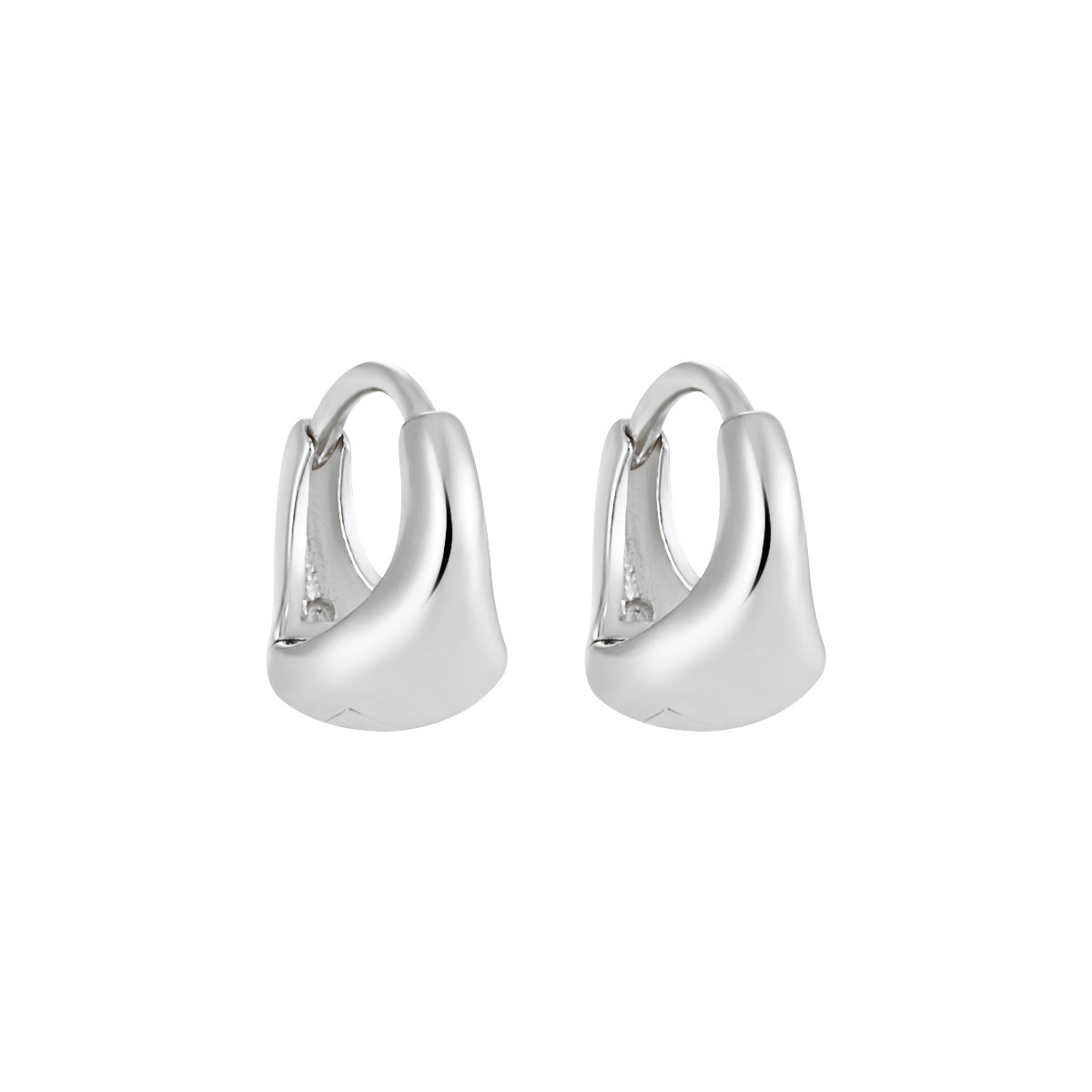 Chunky Sculptural Huggie Hoop Earrings – image 9