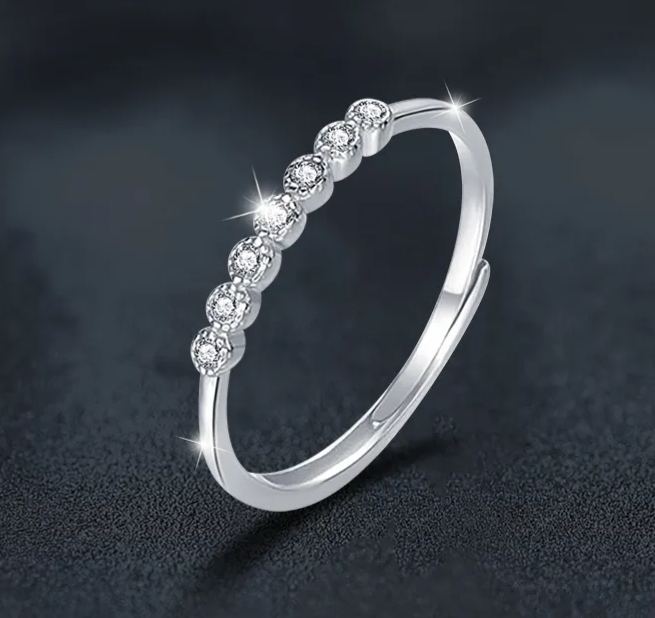 S925 Sterling Silver Seven Stone Moissanite Stackable Ring