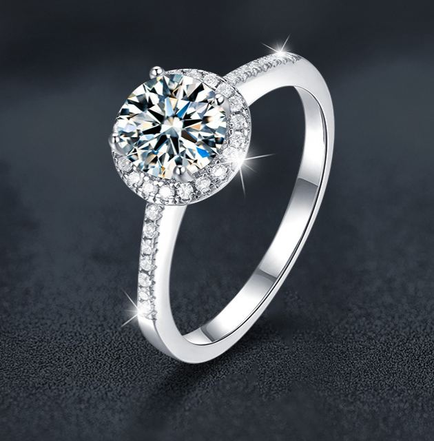 S925 Sterling Silver Round Moissanite Ring