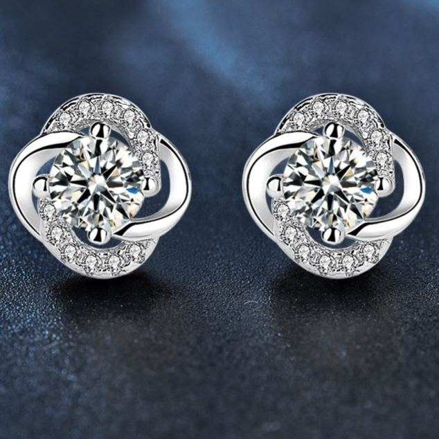 925 Sterling Silver Moissanite Four-Leaf Clover Stud Earrings