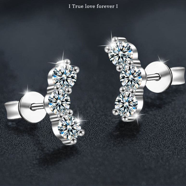 Stylish and elegant 925 sterling silver smiling moissanite stud earrings