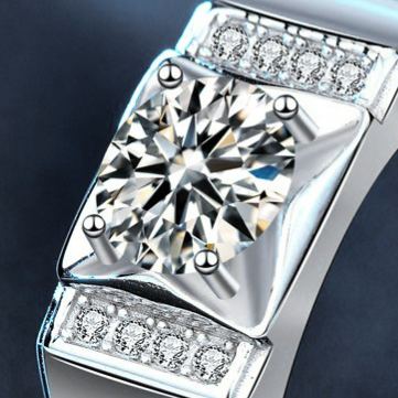 S925 Sterling Silver Four Leaf Clover Moissanite Ring