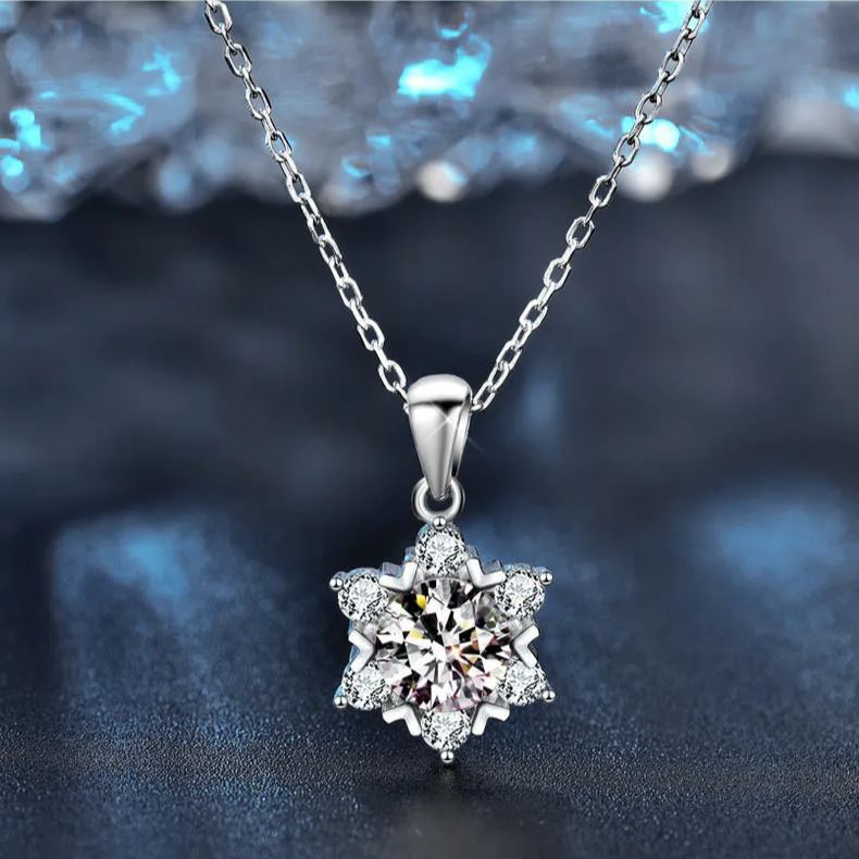 S925 Sterling Silver Moissanite Snowflake Necklace
