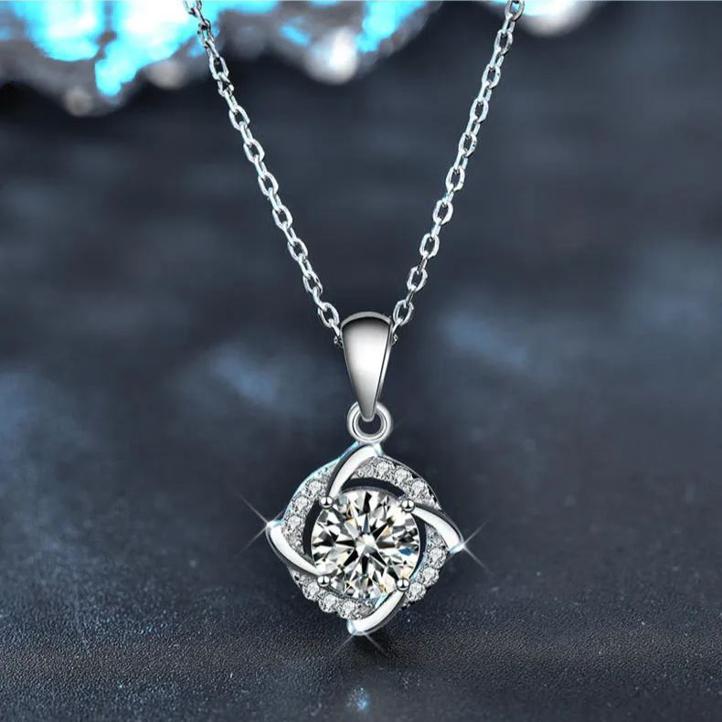 S925 Sterling Silver Moissanite Windmill Necklace