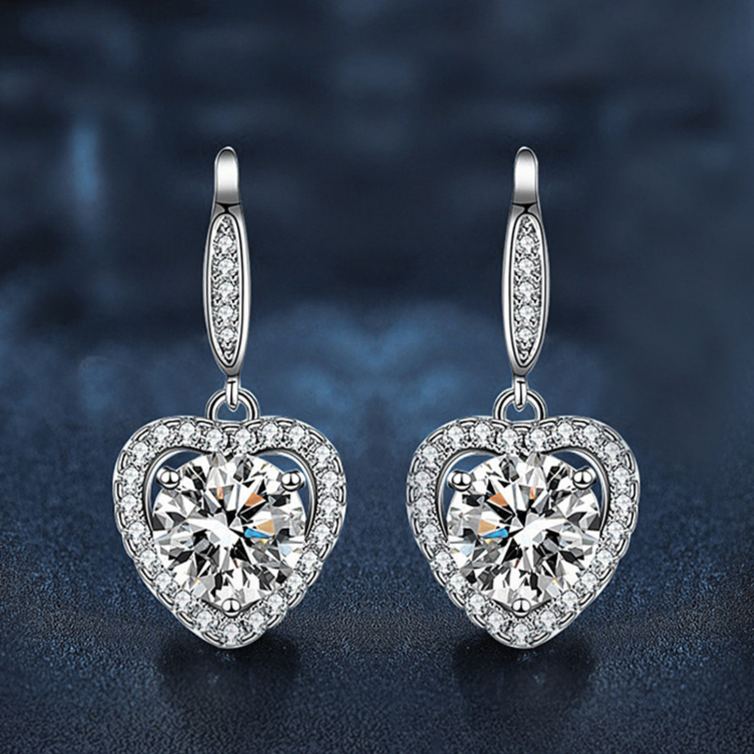 S925 sterling silver heart-shaped earrings with moissanite hooks