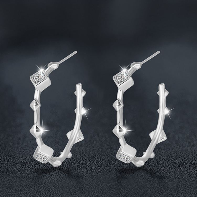 Moissanite S925 sterling silver bamboo C-shaped earrings