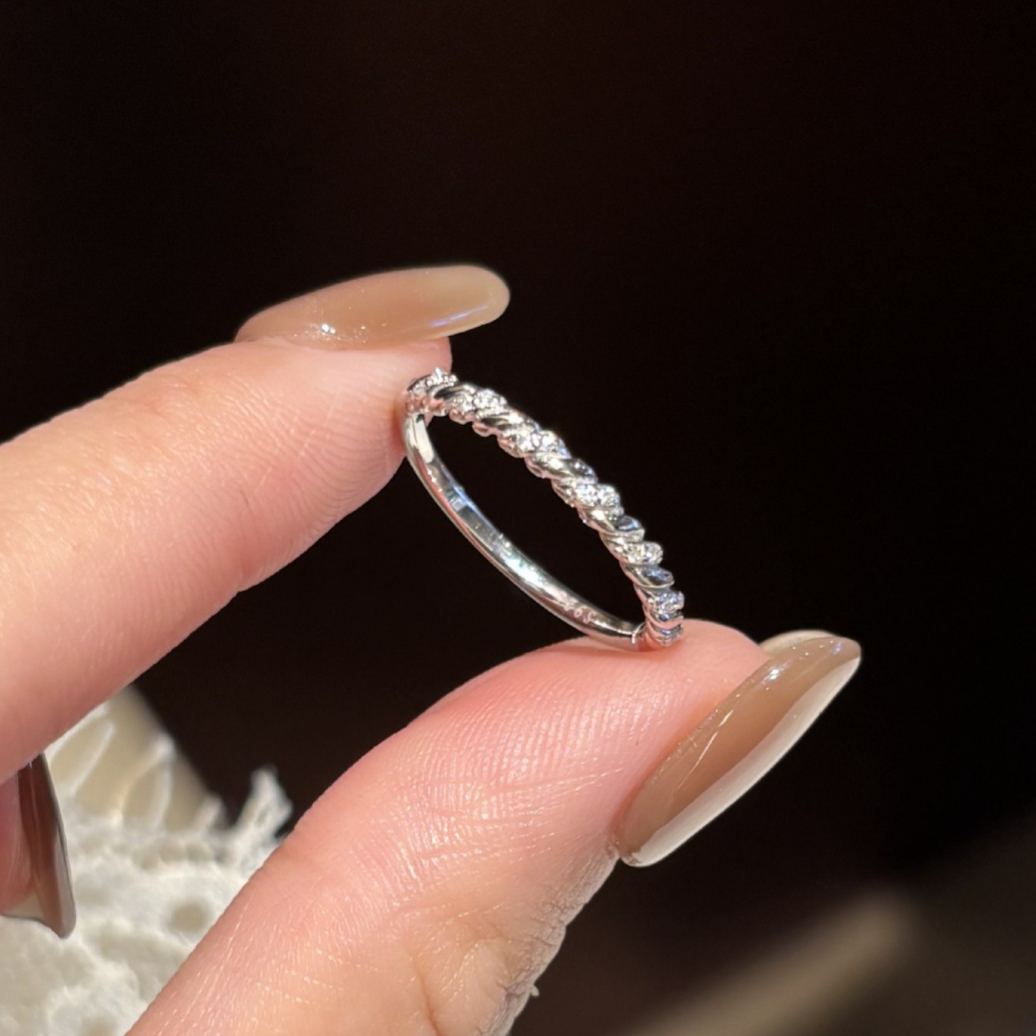 S925 Sterling Silver Moissanite Twisted Ring