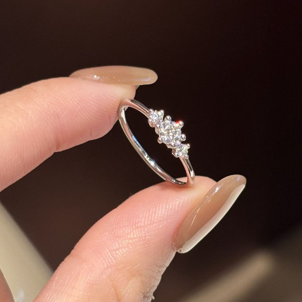 S925 Sterling Silver Moissanite Engagement Ring