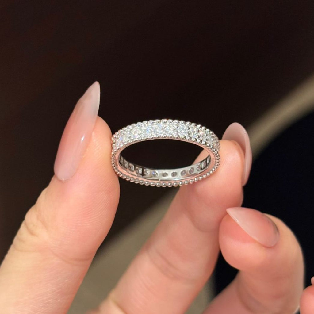 S925 Sterling Silver Moissanite Narrow Ring with Single-Row Beaded Edge