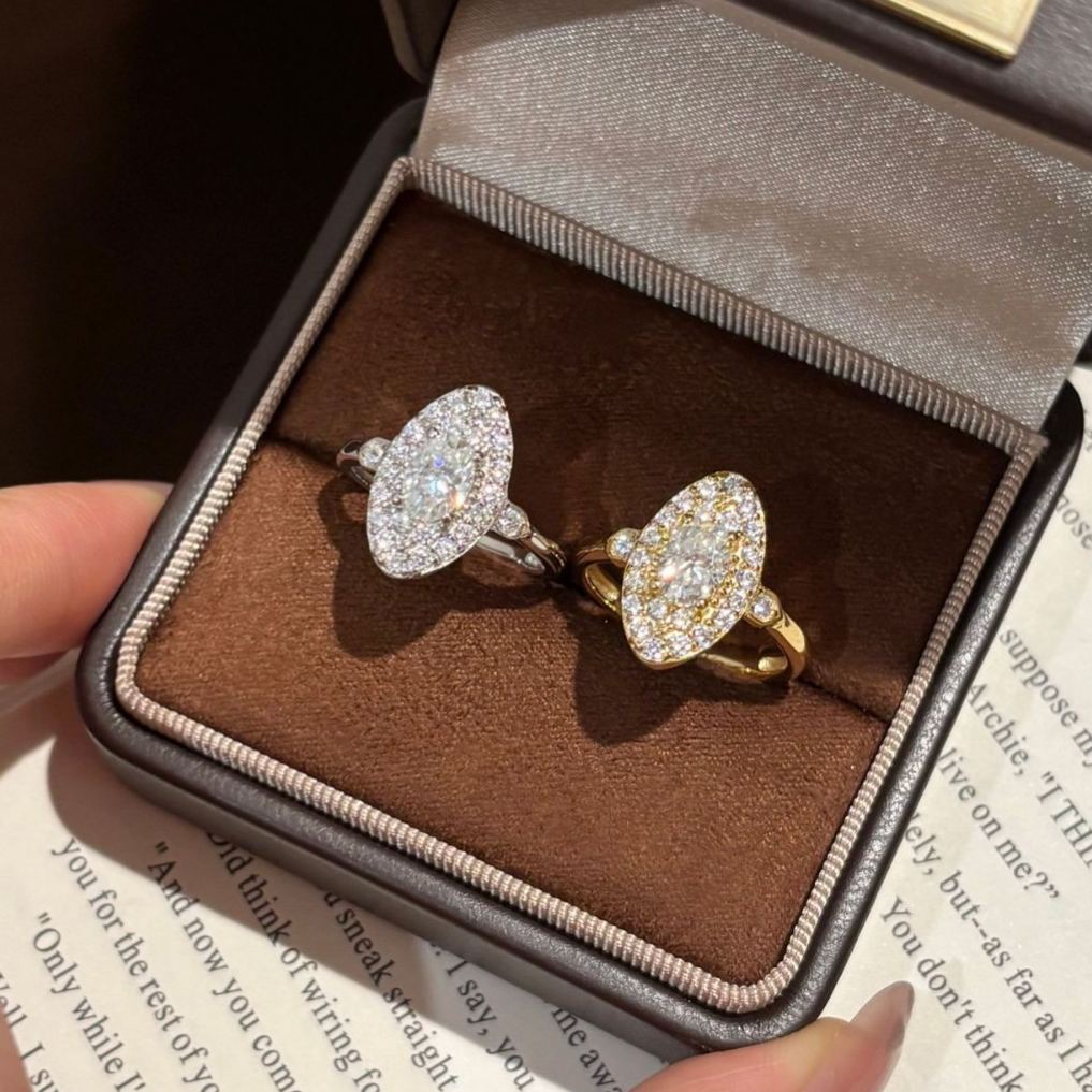 S925 Sterling Silver Vintage-Style "Pigeon's Egg" Moissanite Ring