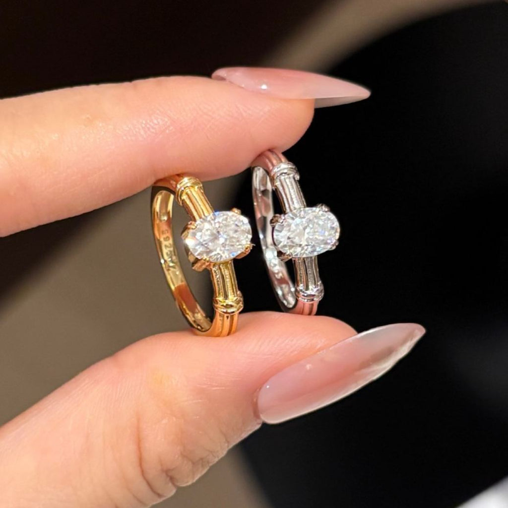 S925 Silver "Pigeon's Egg" Moissanite Ring