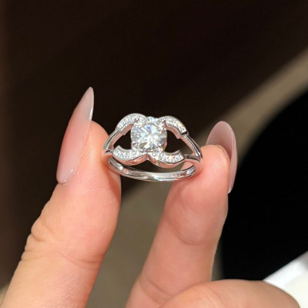 S925 Sterling Silver Four-Prong Moissanite Ring