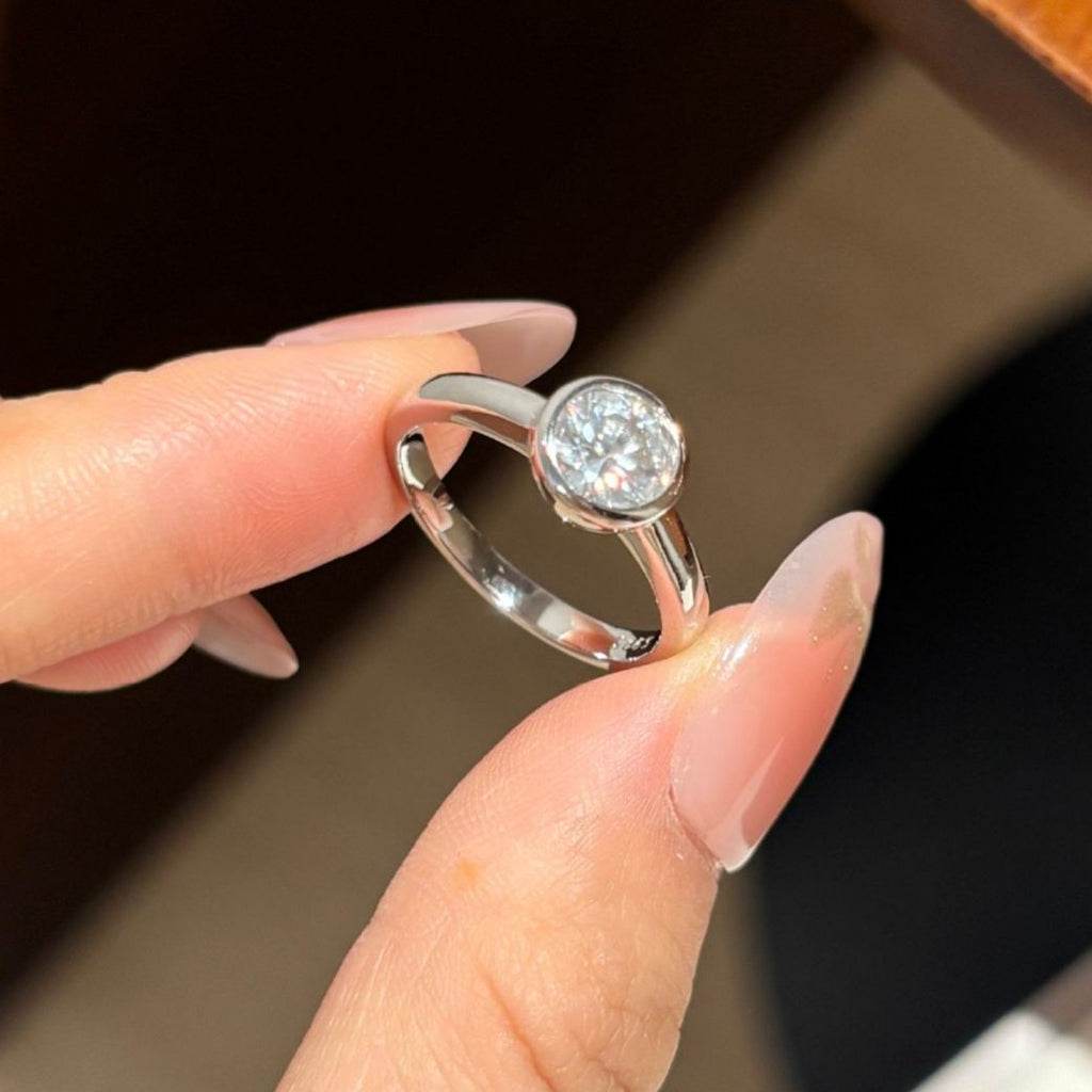 S925 Silver Round Bubble Moissanite Ring