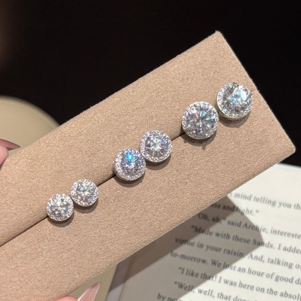 S925 Sterling Silver Round Moissanite Stud Earrings