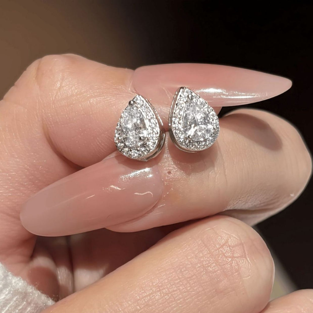 S925 Sterling Silver Teardrop-Shaped Ultra-Sparkling Moissanite Stud Earrings