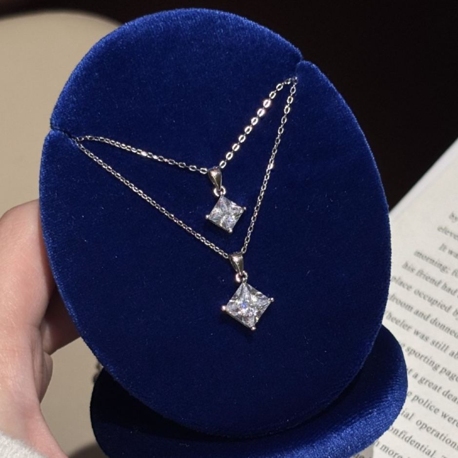 S925 Silver Square Moissanite Pendant Necklace