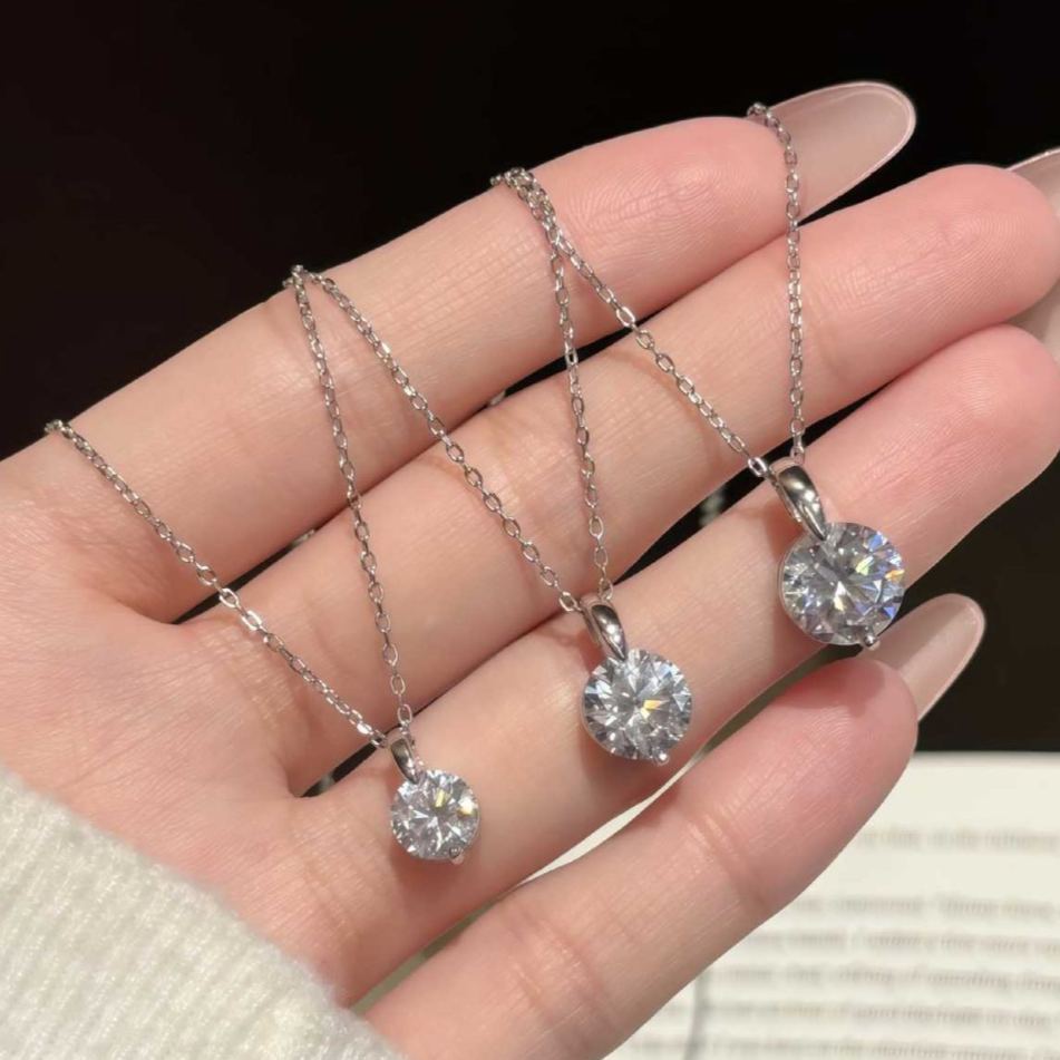S925 Sterling Silver Round Moissanite Necklace