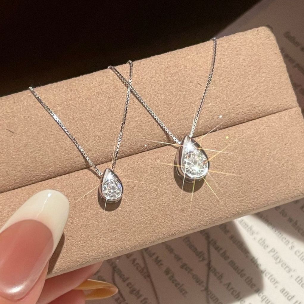 S925 Sterling Silver Oval Moissanite Pendant Necklace