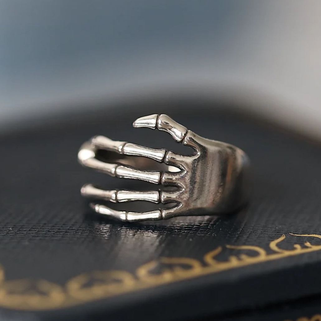 S925 Sterling Silver Antiqued Skull Hand Adjustable Halloween Ring
