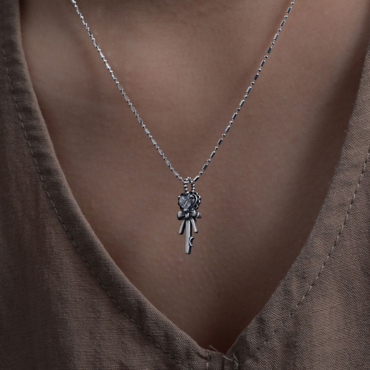 S925 Sterling Silver Halloween Bow & Heart Key Necklace