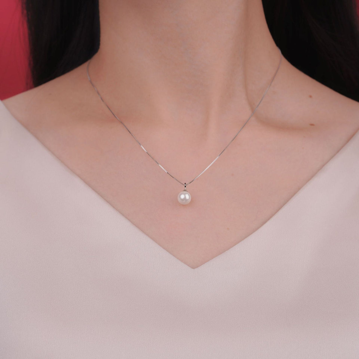 Imitation Pearl Necklace – image 7