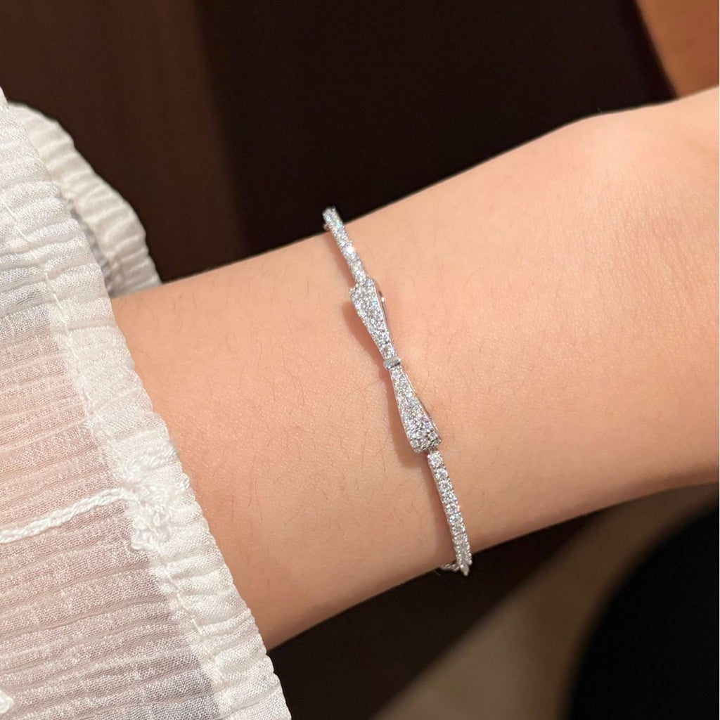 Micro-Pave Moissanite Bow Bracelet – wholesale moissanite jewelry