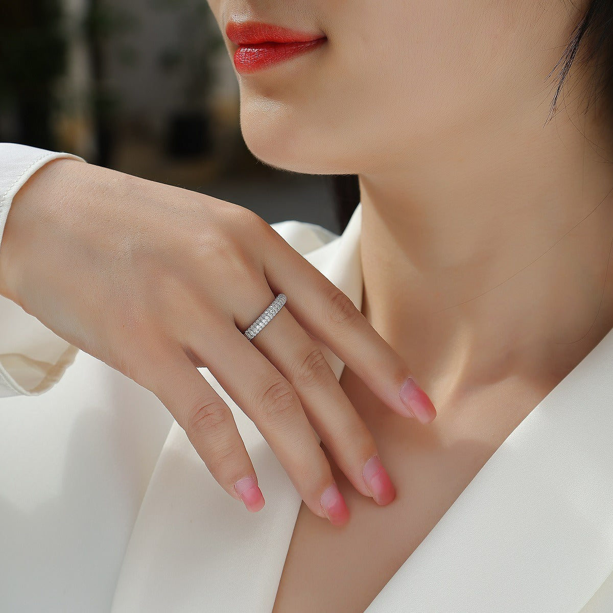Midsummer Years Moissanite Solid-Band Ring – detail view 3
