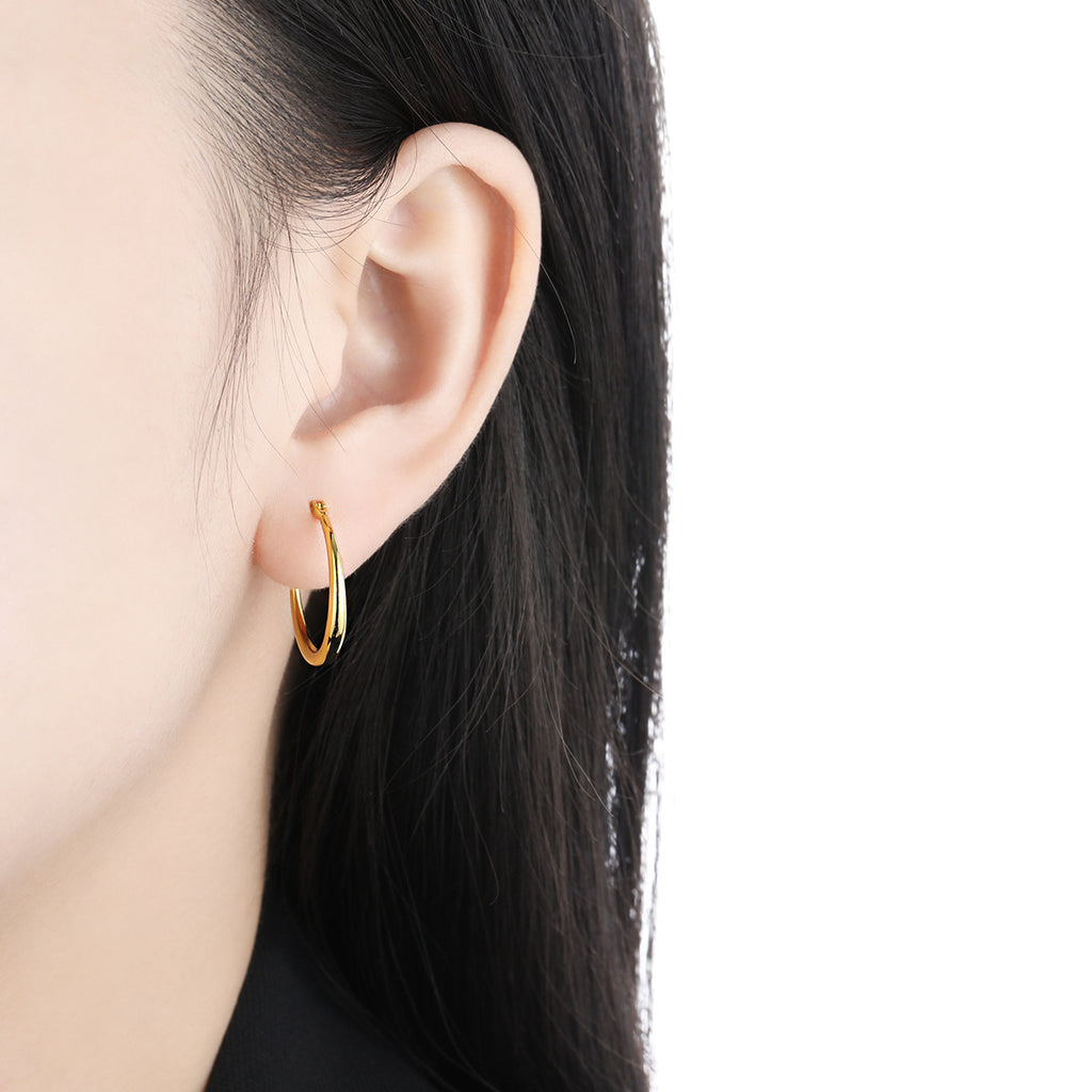 Minimalist Oval Hoop Earrings – image 4