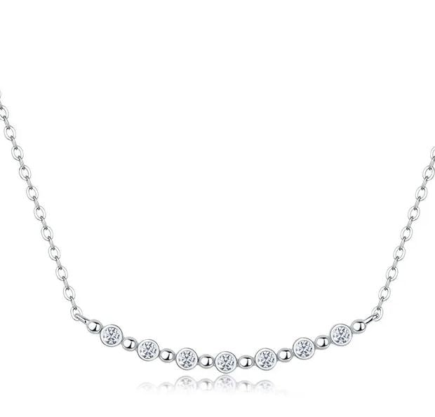 Moissanite Necklace – detail view 3
