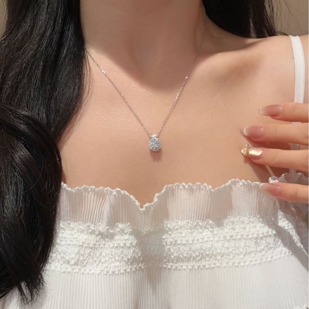Moissanite Pendant Necklace YCN595 – detail view 3