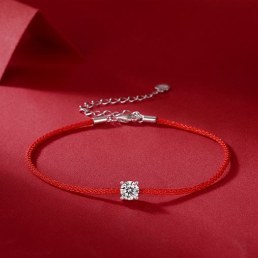 Moissanite Red Cord Bracelet – image 4