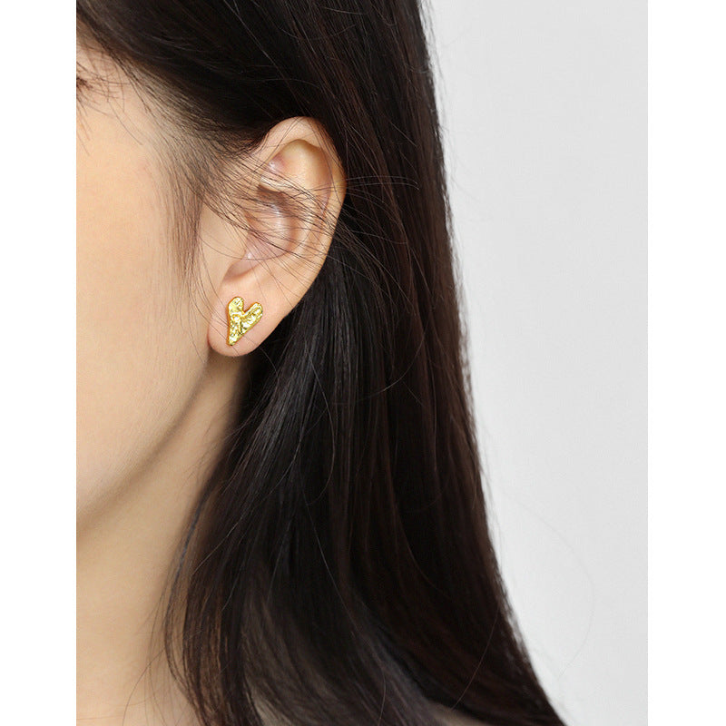Molten Heart Stud Earrings – detail view 3