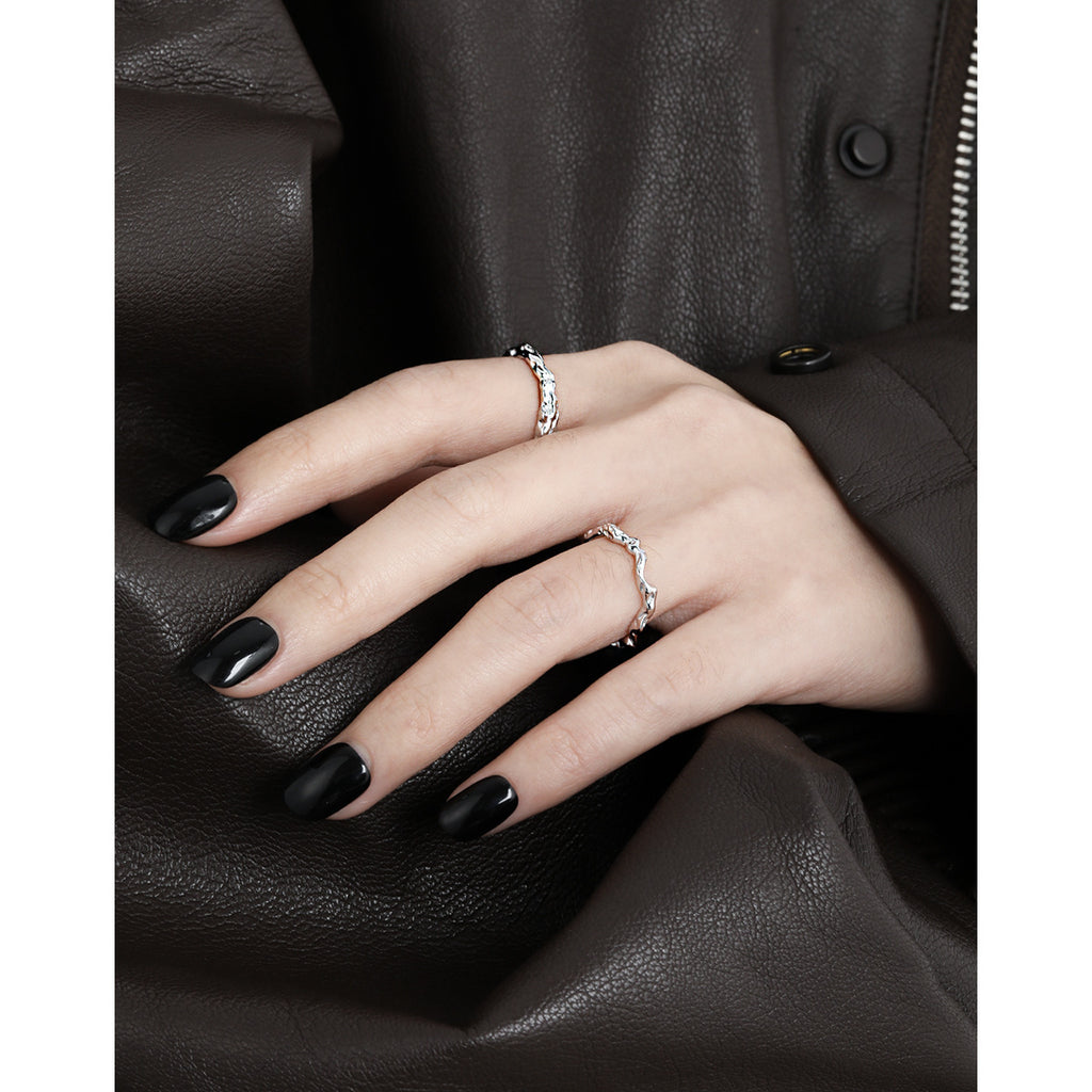 Organic Molten Textured Open Ring – detail view 3
