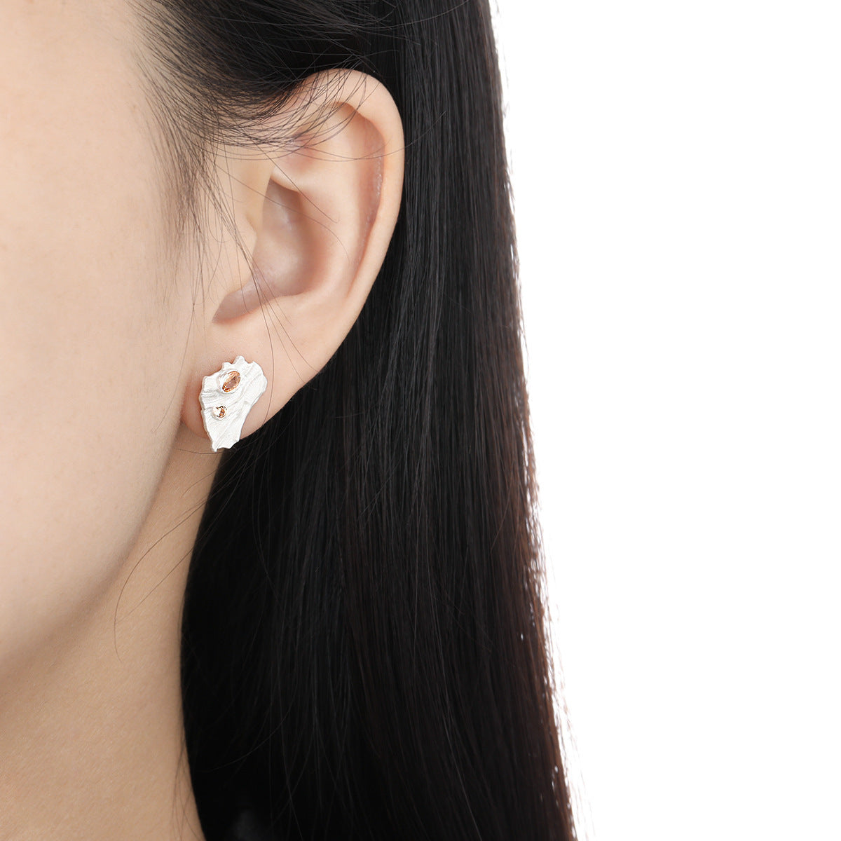 Molten Stud Earrings – detail view 3