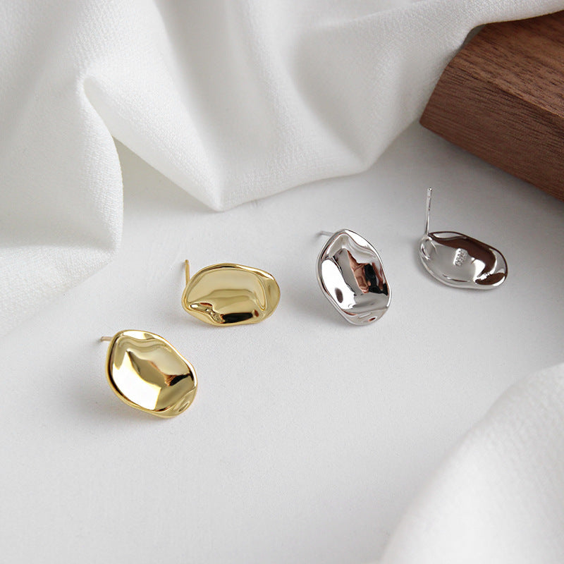 Organic Molten Stud Earrings – detail view 3