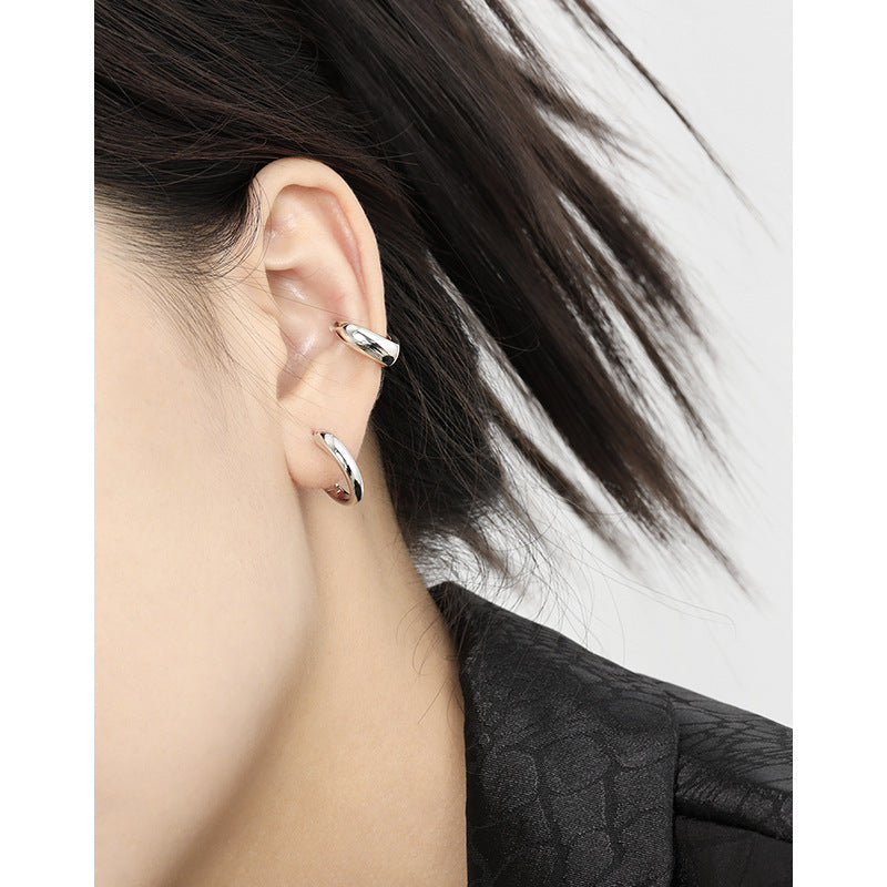Oval Hoop Earrings 8/10/12mm – detail view 3