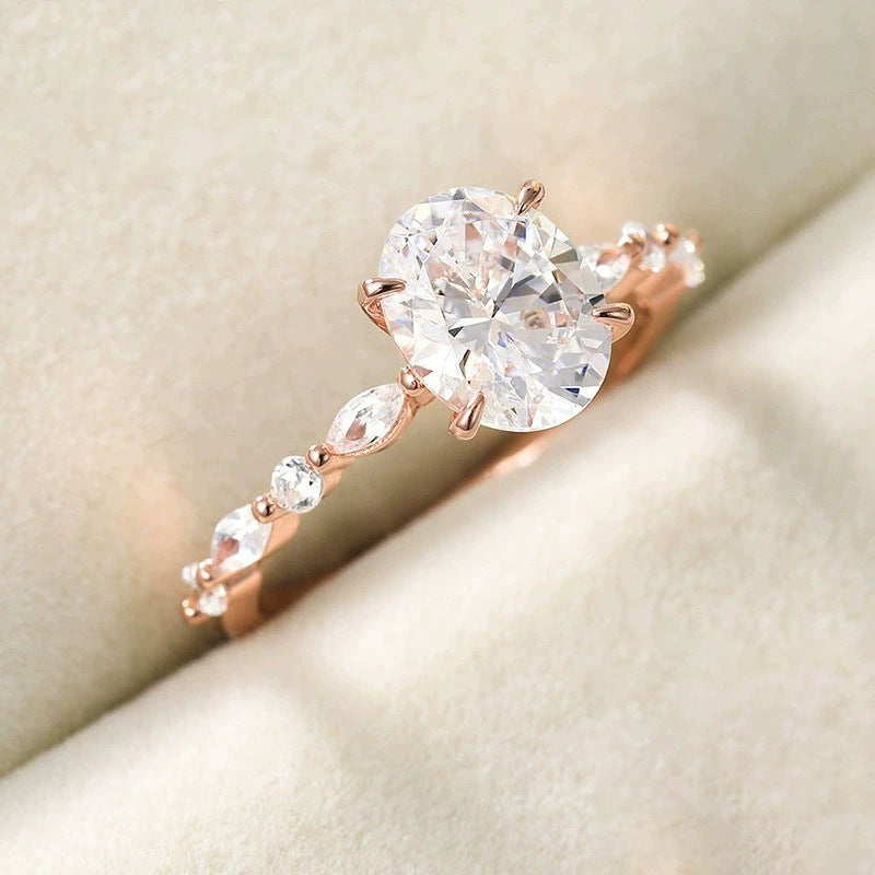 Oval Zircon Engagement Ring – detail view 3