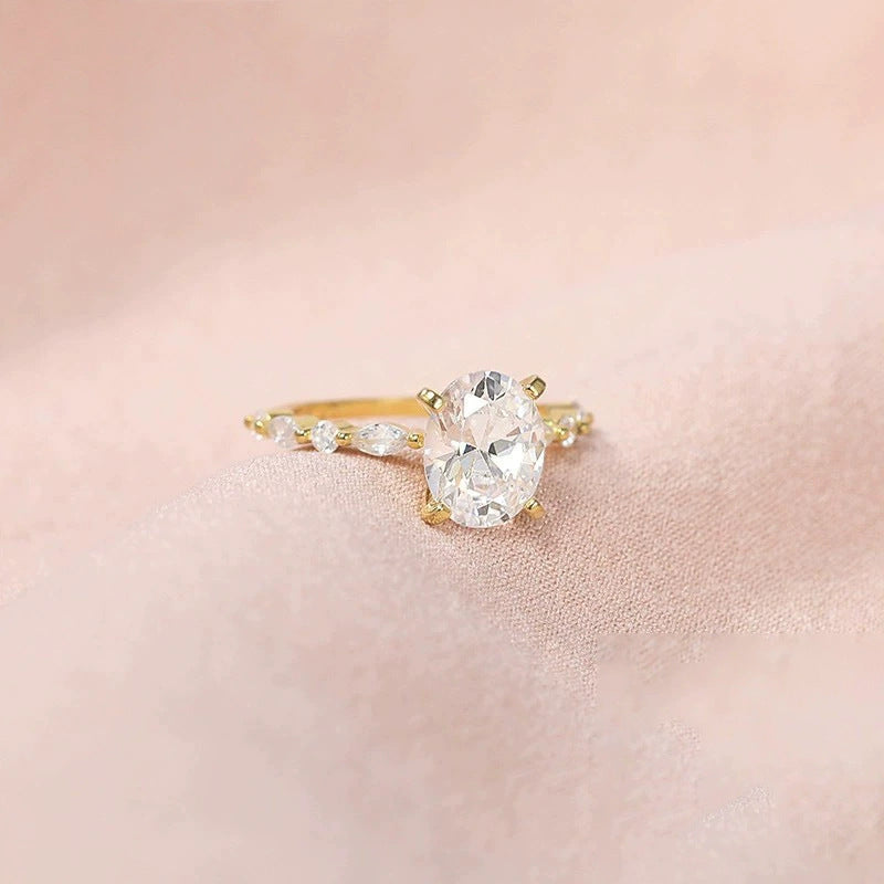 Oval Zircon Engagement Ring – image 5