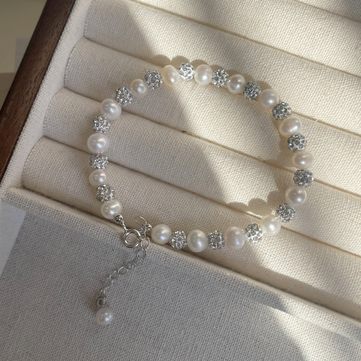 Pearl and Zircon Bead Bracelet – detail view 3