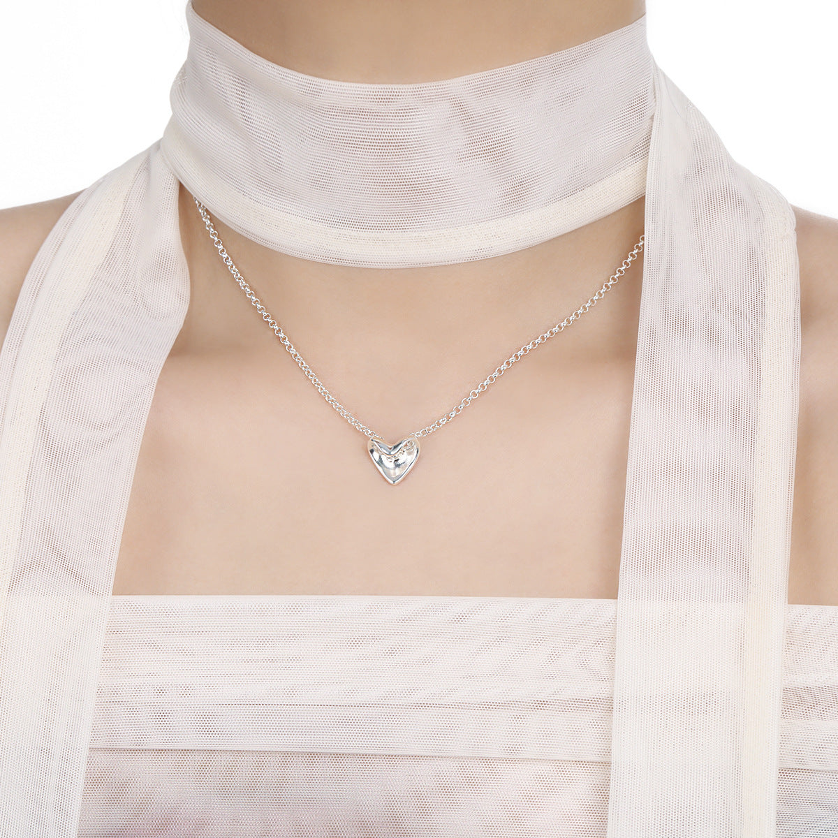 Sculptural Puffy Heart Jewelry Set – detail view 3