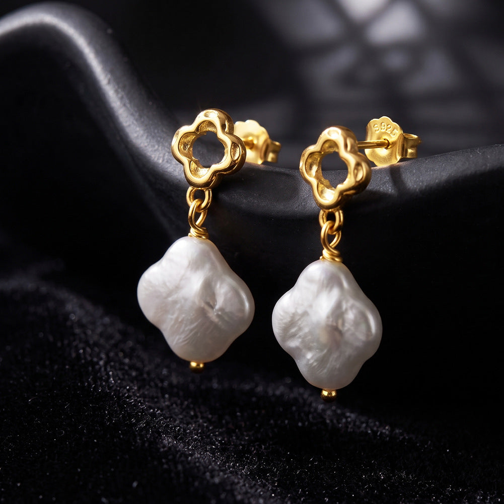 Quatrefoil Freshwater Pearl Drop Earrings – image 4