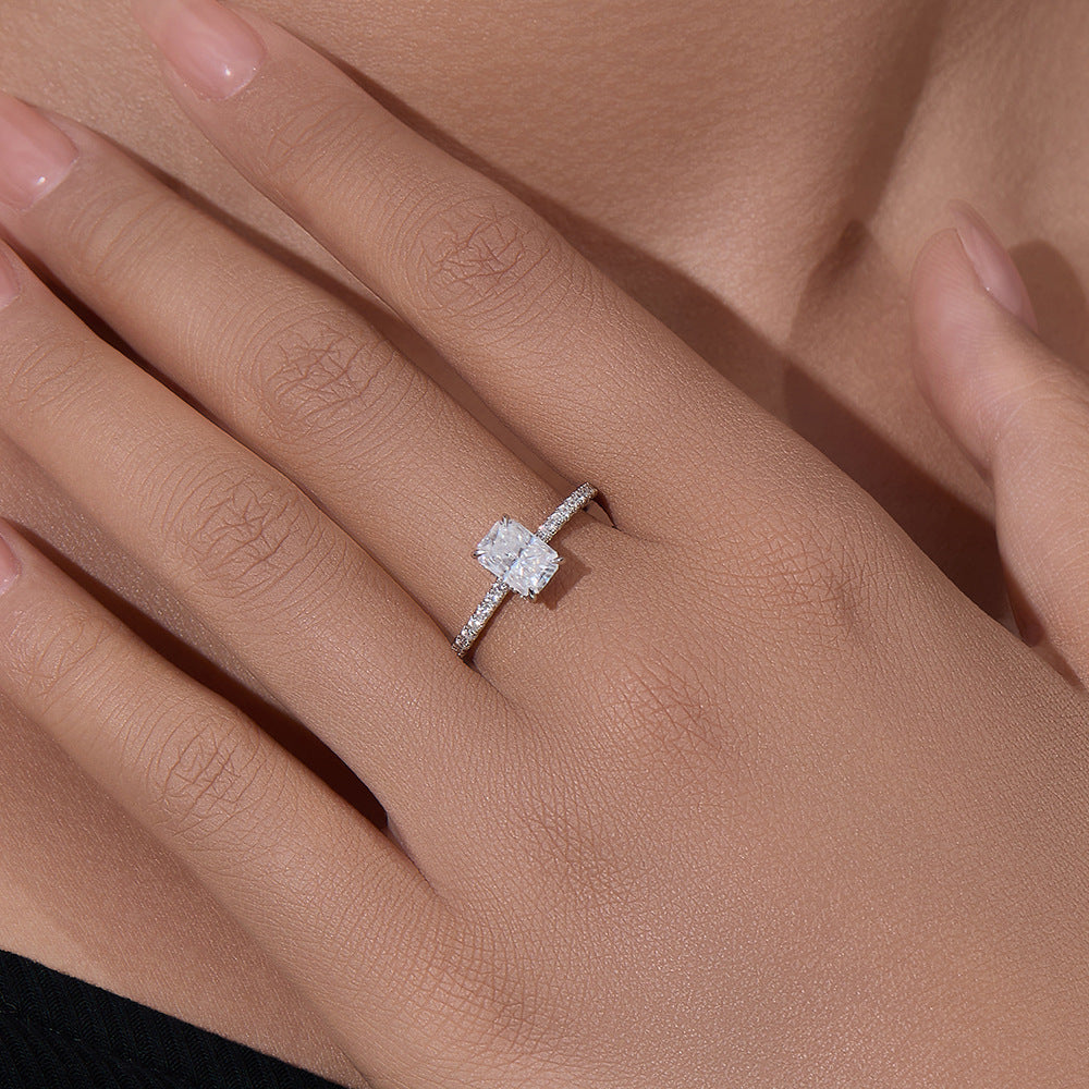 Radiant Cut Moissanite Pavé Band Ring – detail view 3
