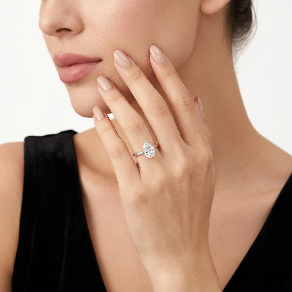 Ring with Fancy-Cut Moissanite – image 6